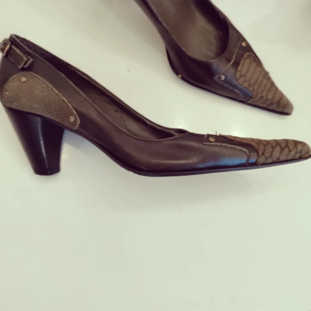 Lumiani women brown